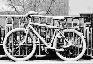 Е-Вело Просто - велосипед в снегу, все про электровелосипеды, удобно, практично и просто